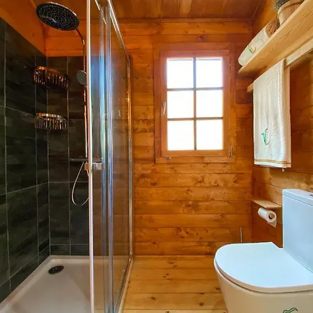 Vale Do Laranjal 아파트 *